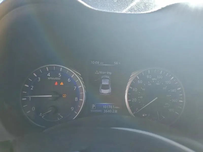 2018 INFINITI Q60 LUXE 300  