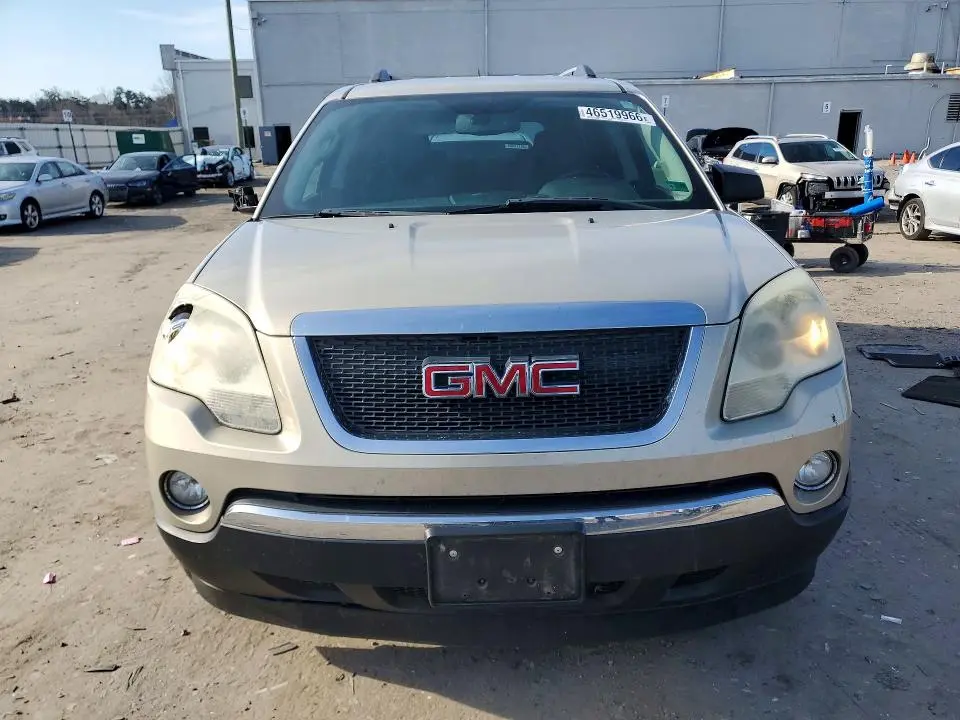 2011 GMC ACADIA SLE  