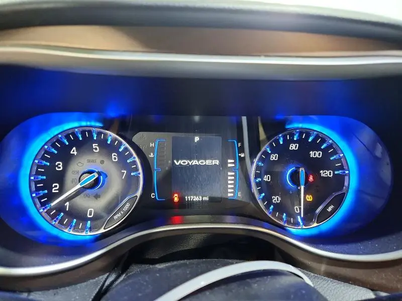 2020 CHRYSLER VOYAGER LXI  