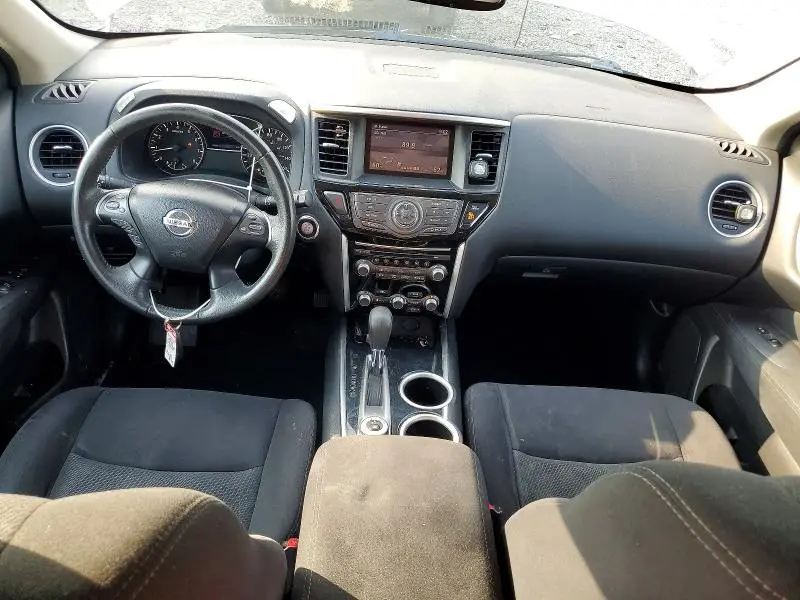 2016 NISSAN PATHFINDER SV  