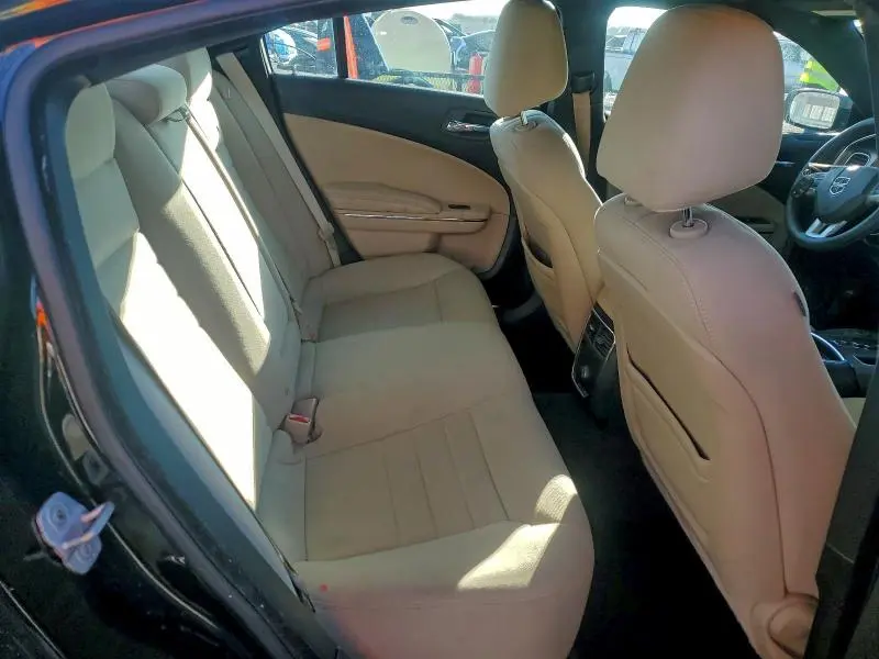 2014 DODGE CHARGER SE  