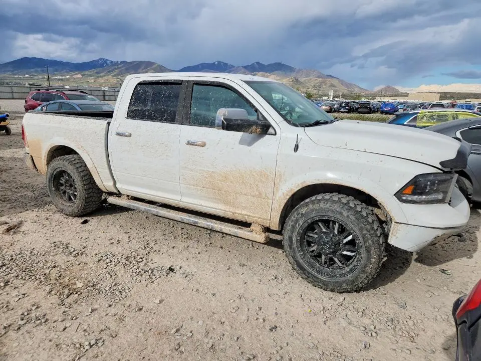 2016 RAM 1500 LARAMIE  