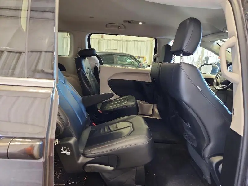 2017 CHRYSLER PACIFICA TOURING L  