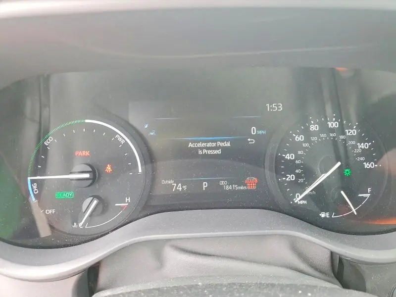 2025 TOYOTA SIENNA LE  