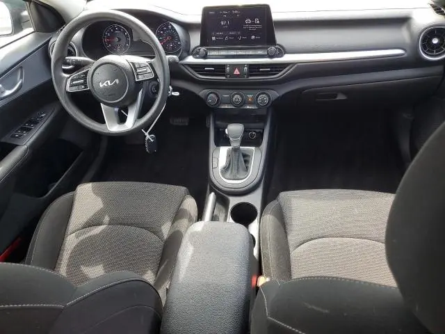 2023 KIA FORTE LX  