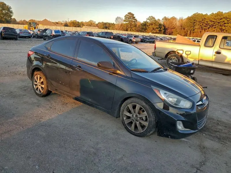 2013 HYUNDAI ACCENT GLS  