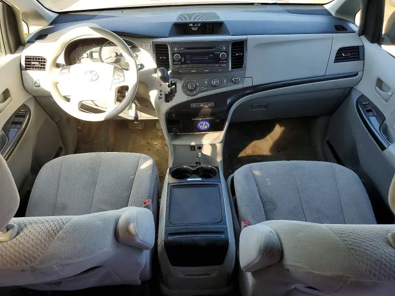 2012 TOYOTA SIENNA LE 8-PASSENGER  