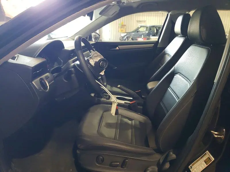 2021 VOLKSWAGEN PASSAT SE  