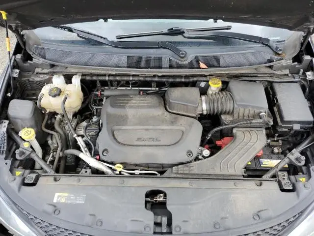2019 CHRYSLER PACIFICA LIMITED  
