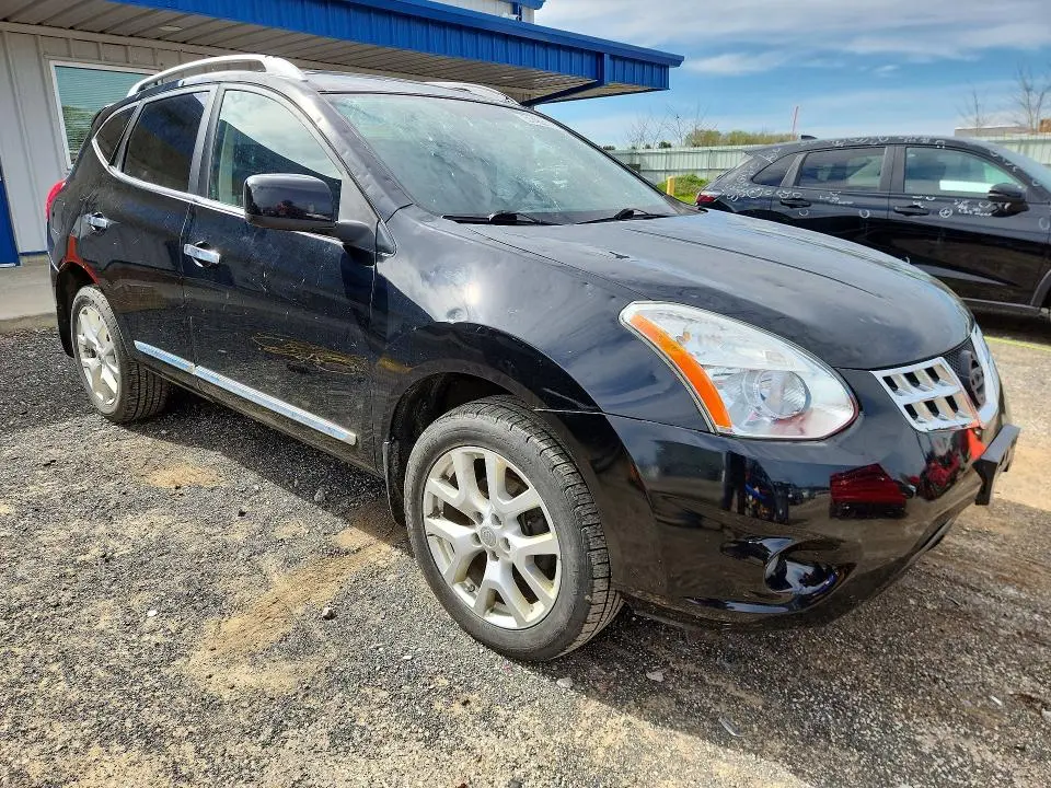 2011 NISSAN ROGUE S  