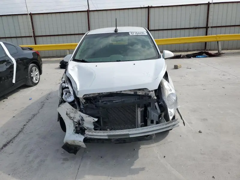 2014 CHEVROLET SPARK 1LT  