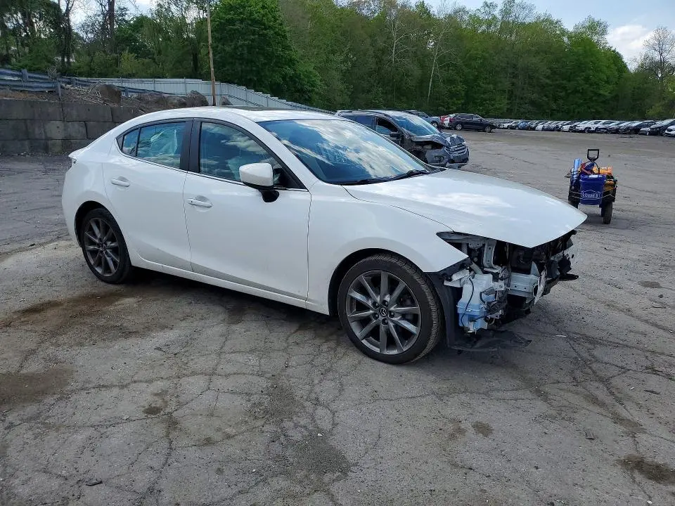 2018 MAZDA 3 GRAND TOURING  