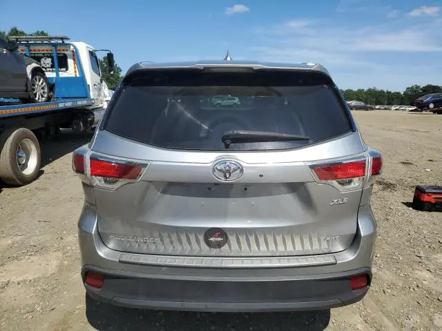 2016 TOYOTA HIGHLANDER XLE  