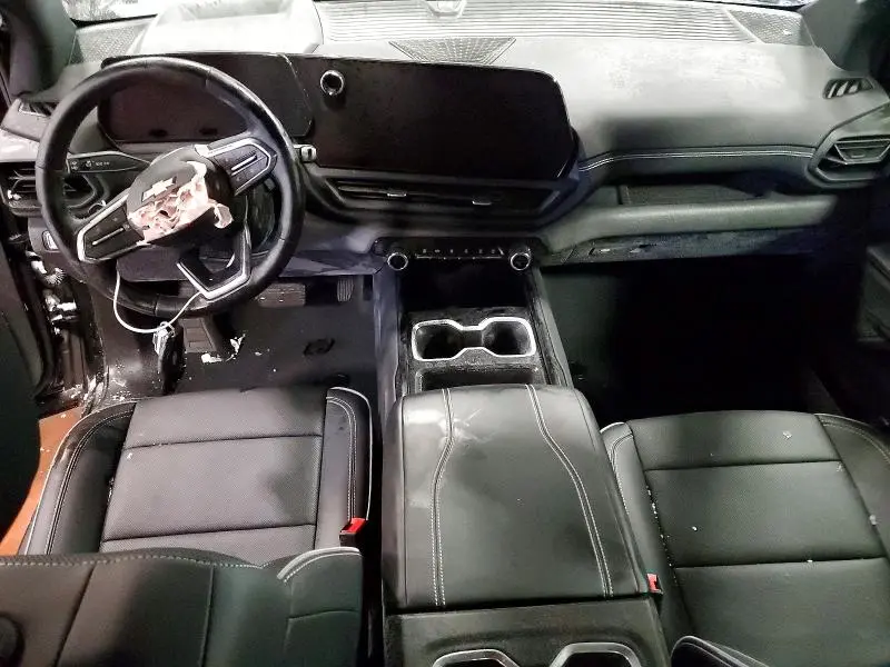 2025 CHEVROLET SILVERADO LT  