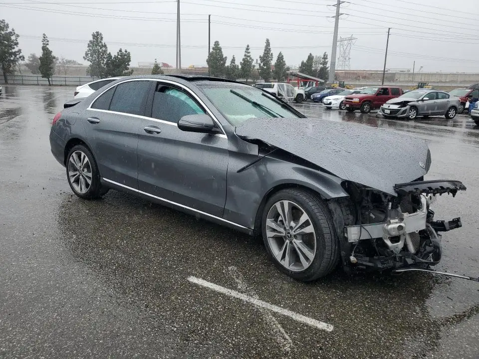 2018 MERCEDES-BENZ C 300  