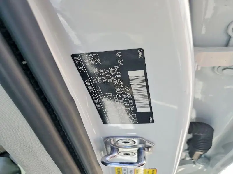 2021 VOLVO XC90 T6 MOMENTUM  