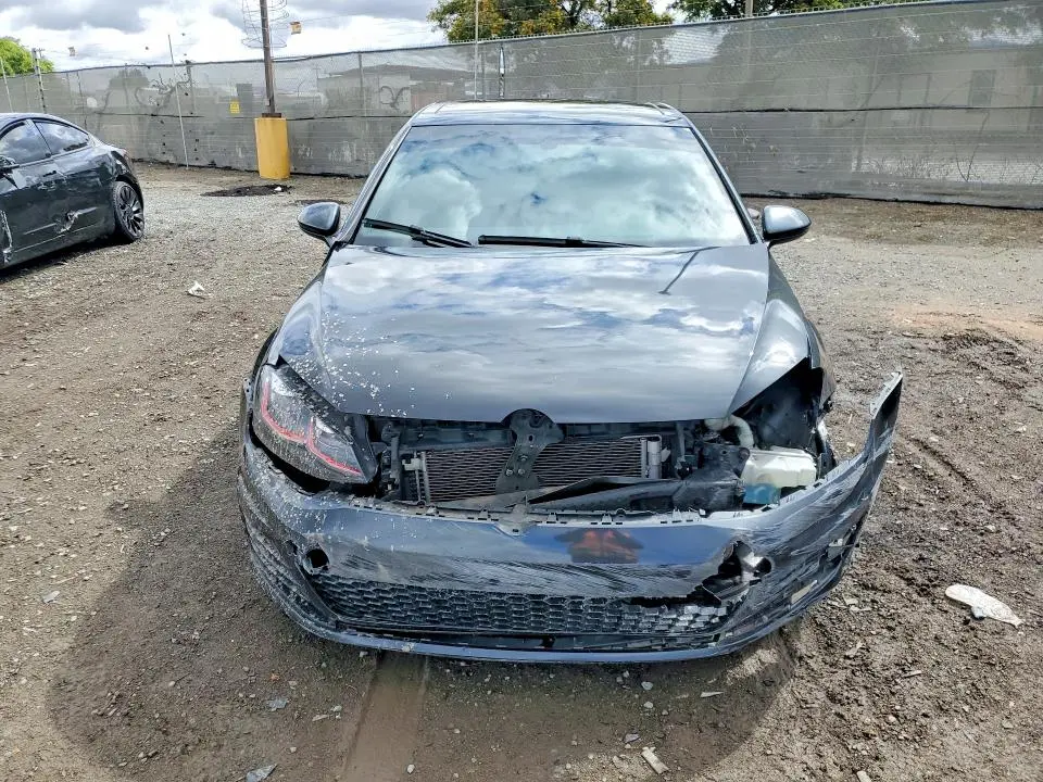 2015 VOLKSWAGEN GTI   