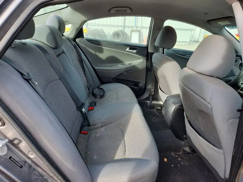 2011 HYUNDAI SONATA GLS  