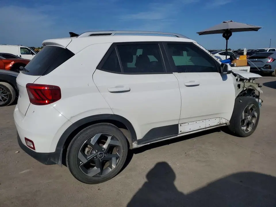 2022 HYUNDAI VENUE SEL  