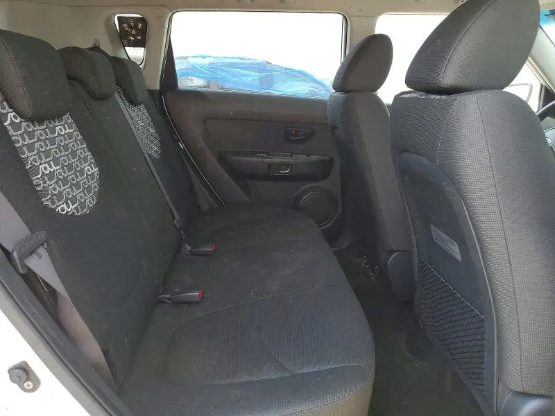 2010 KIA SOUL +  