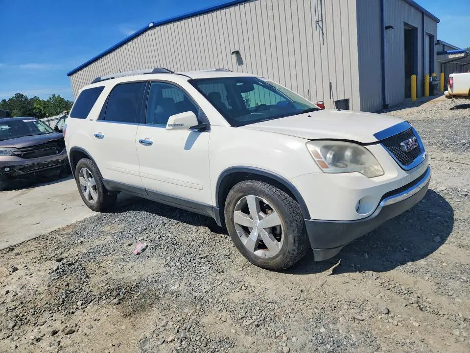 2011 GMC ACADIA SLT-1  