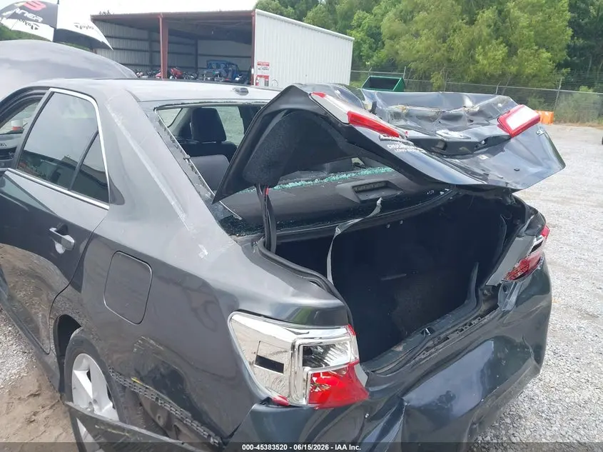 2012 TOYOTA CAMRY SE