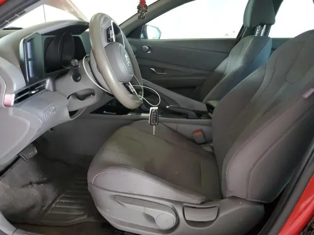 2021 HYUNDAI ELANTRA SE  