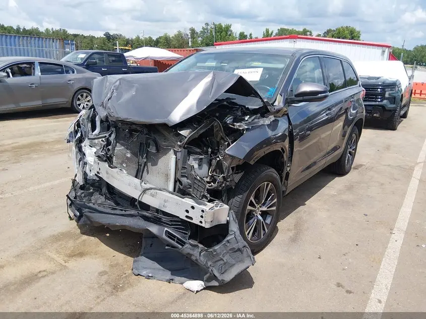 2019 TOYOTA HIGHLANDER LE PLUS