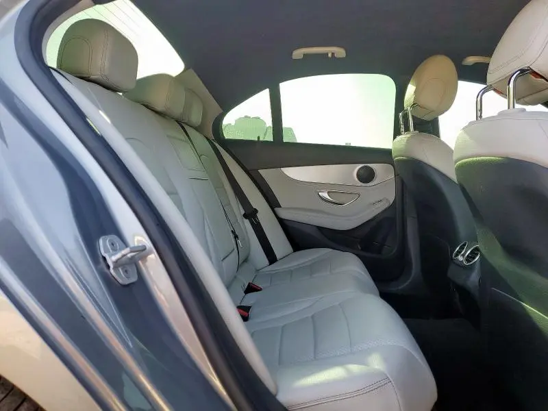 2015 MERCEDES-BENZ C 300  