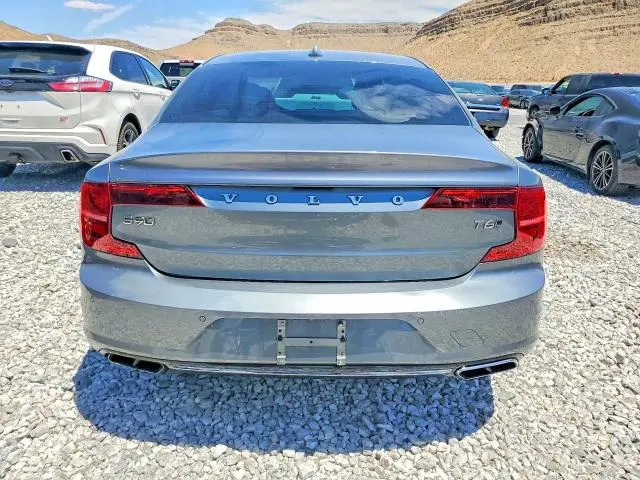 2017 VOLVO S90 T6 MOMENTUM  