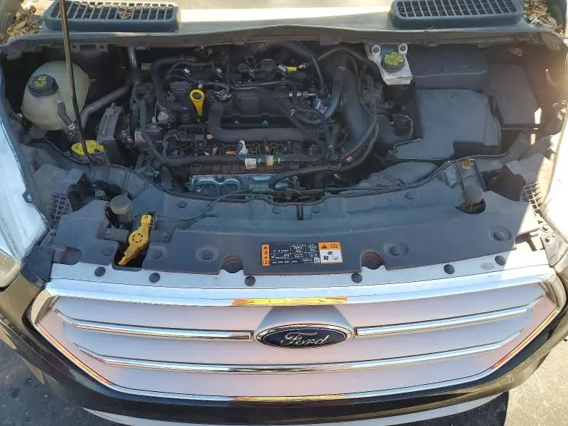 2019 FORD ESCAPE SE  