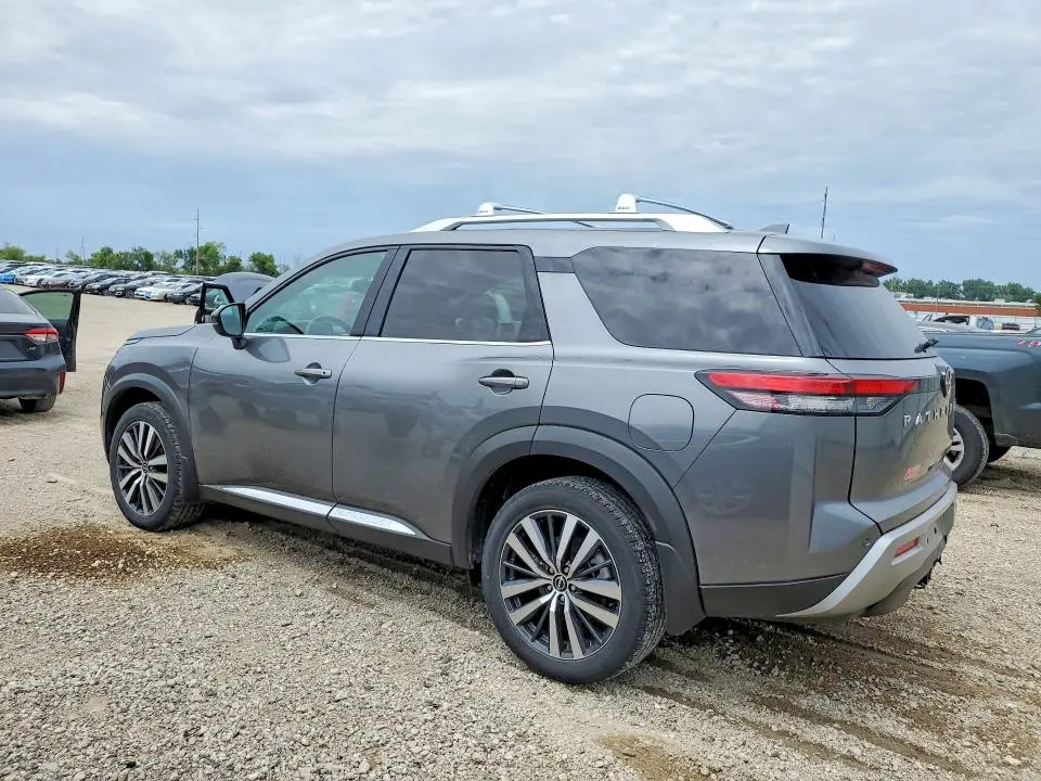 2022 NISSAN PATHFINDER PLATINUM  