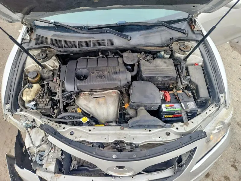 2010 TOYOTA CAMRY SE  