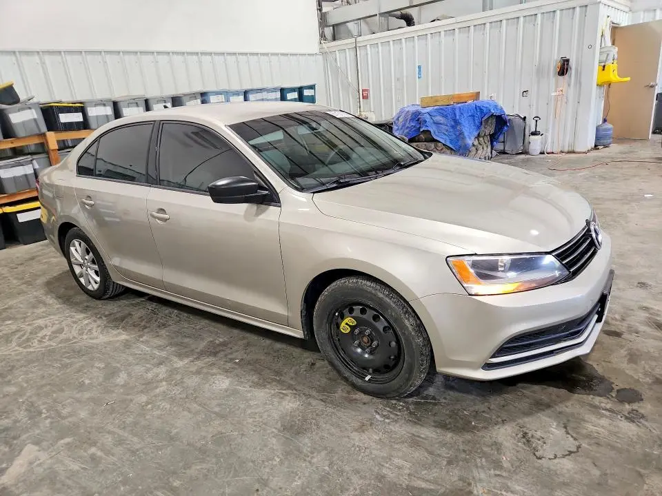 2015 VOLKSWAGEN JETTA SE  