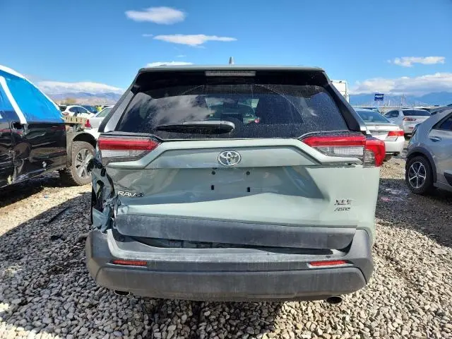 2019 TOYOTA RAV4 XLE  