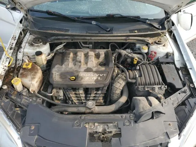 2013 CHRYSLER 200 LX  
