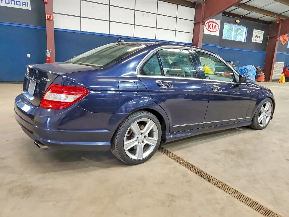 2011 MERCEDES-BENZ C 300 4MATIC  