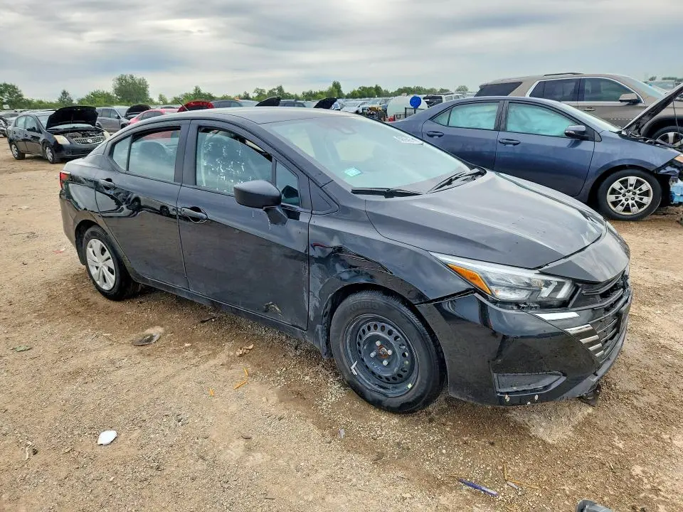 2025 NISSAN VERSA S  