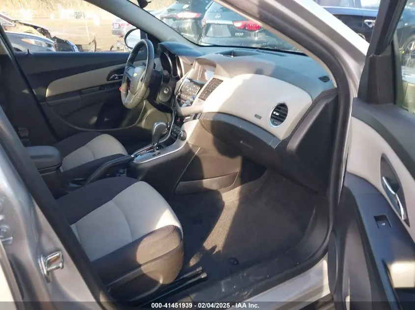 2013 CHEVROLET CRUZE LS AUTO
