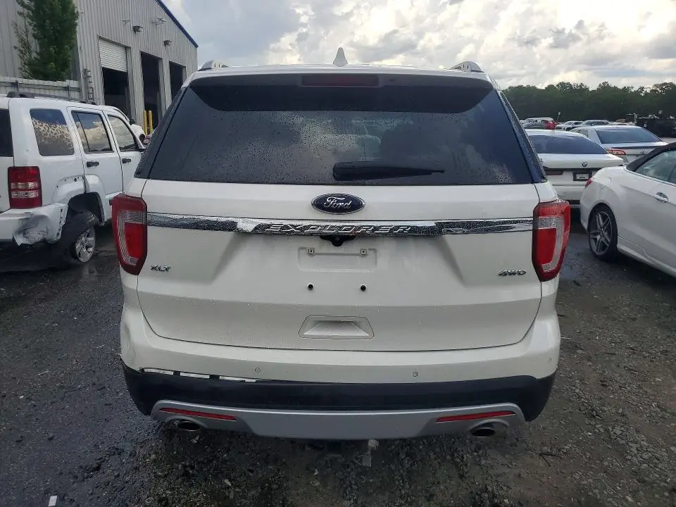 2016 FORD EXPLORER XLT  