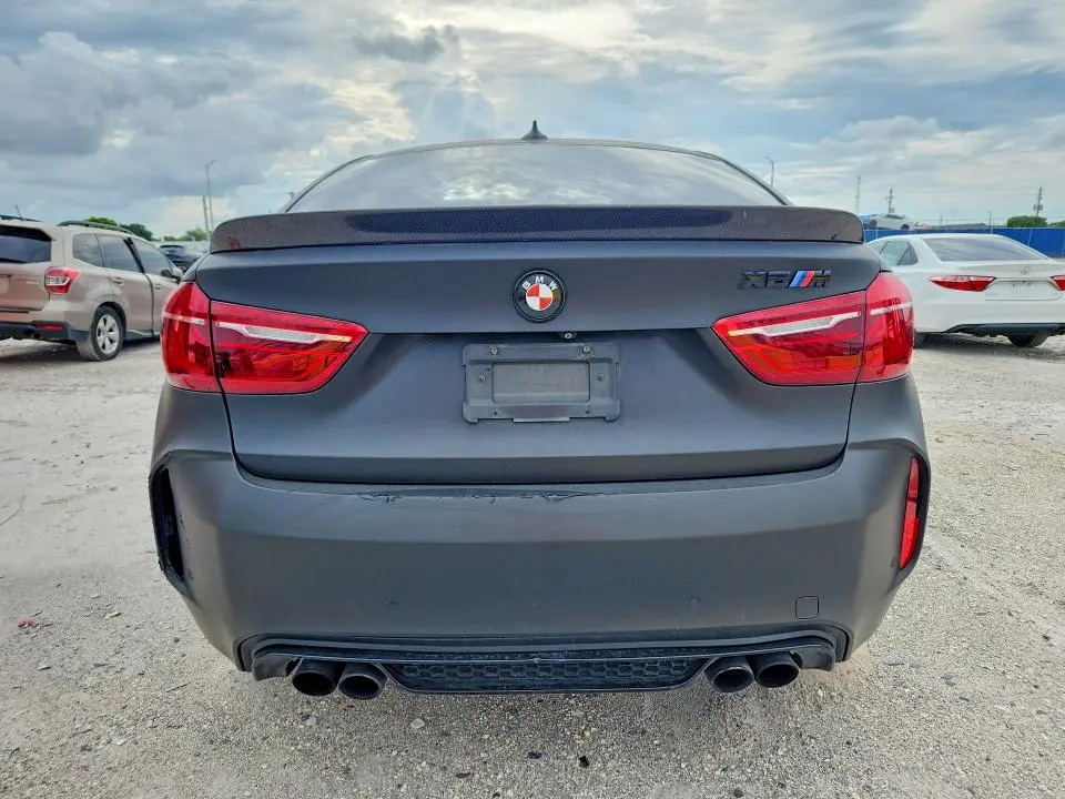 2017 BMW X6 M  