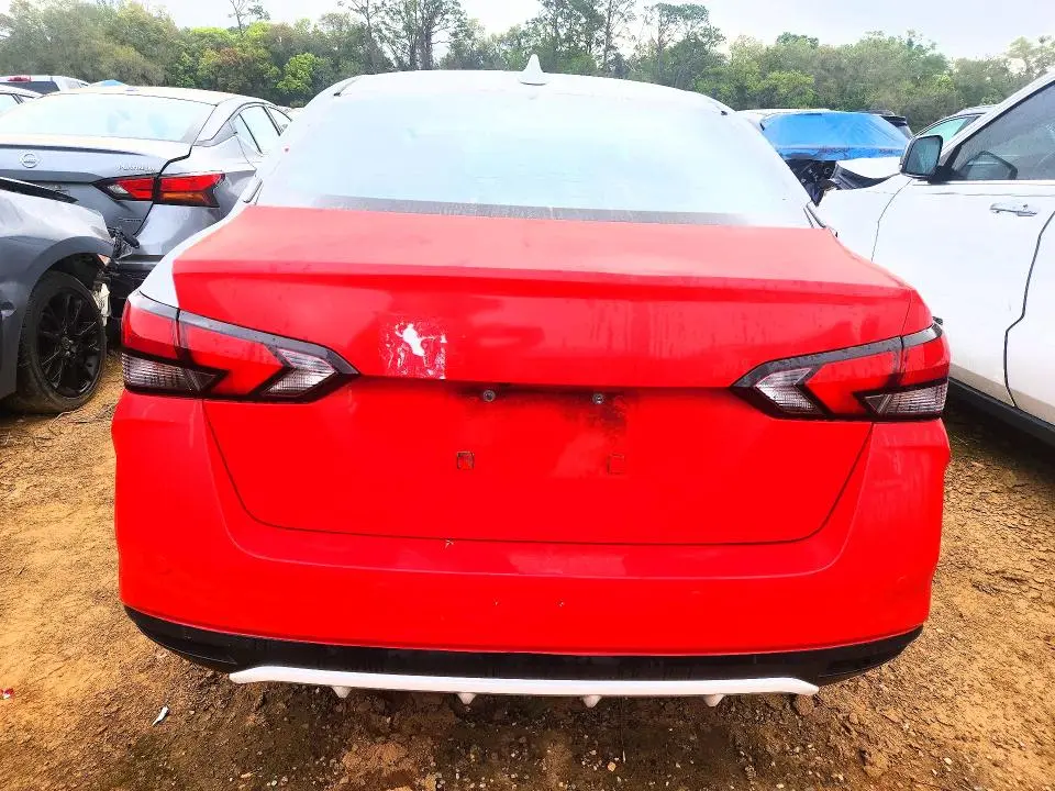 2023 NISSAN VERSA SV  