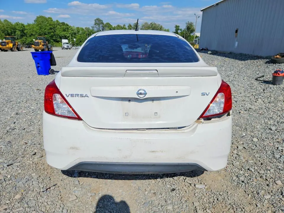 2017 NISSAN VERSA 1.6 SV  