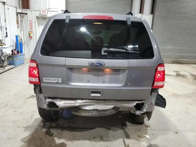 2010 FORD ESCAPE XLT  