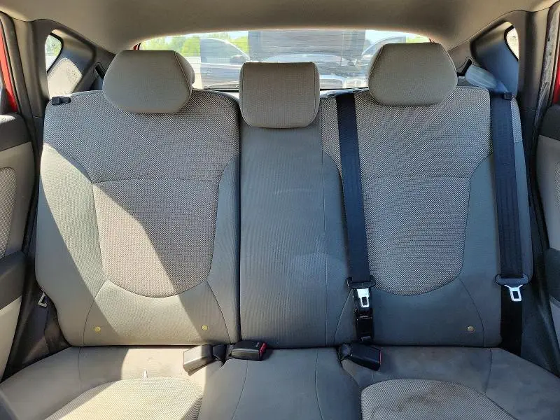 2013 HYUNDAI ACCENT GS  