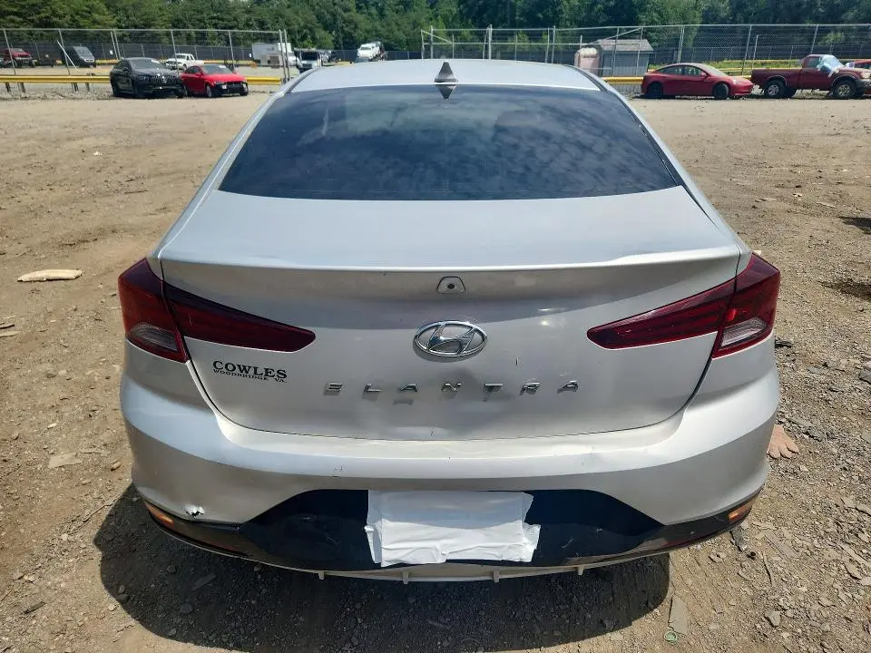 2019 HYUNDAI ELANTRA SEL  