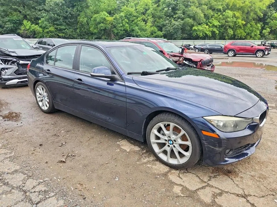 2013 BMW 320 I  
