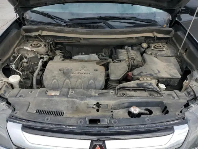 2016 MITSUBISHI OUTLANDER SE  