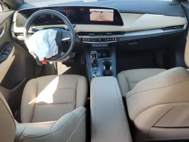 2024 CADILLAC XT4 LUXURY  