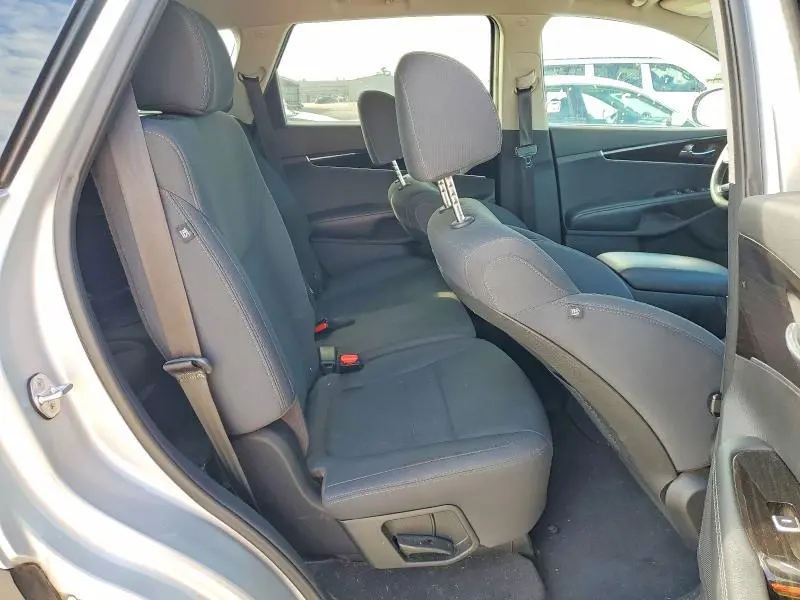 2019 KIA SORENTO L  